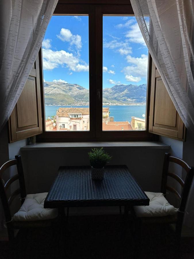 La Finestra Sul Duomo Apartment Gaeta Exterior photo
